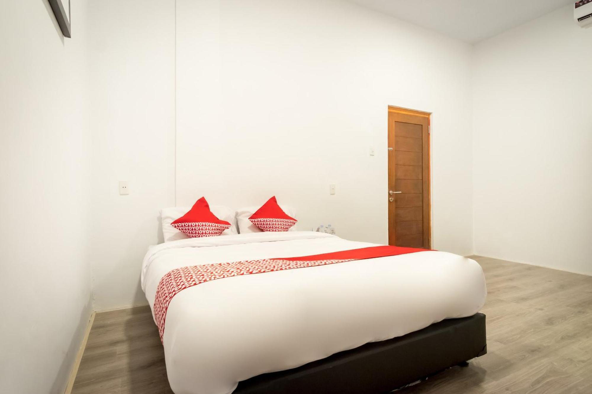 Hotel O Metropolitan Homestay Near Komplek Asia Megamas Medan Exterior foto